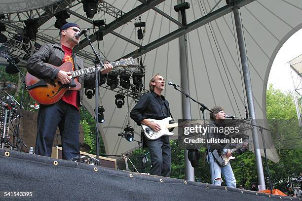 Paul Rutherfordl Paul Rutherford Sänger Photos and Premium High Res Pictures - Getty Images