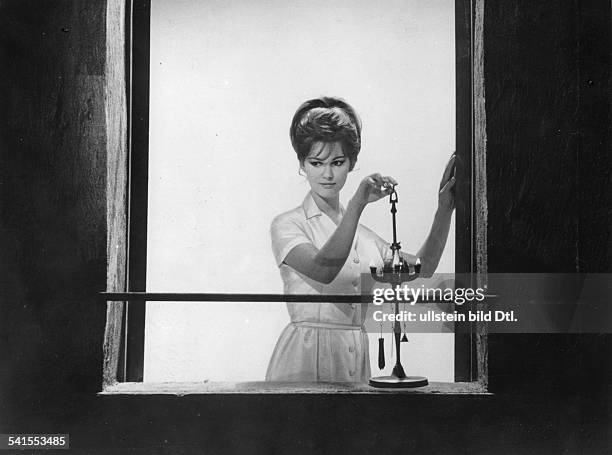 Schauspielerin, Italien- als Krankenschwester in dem Film "8 1/2"Regie: Federico Fellini- Italien/Frankreich 1962
