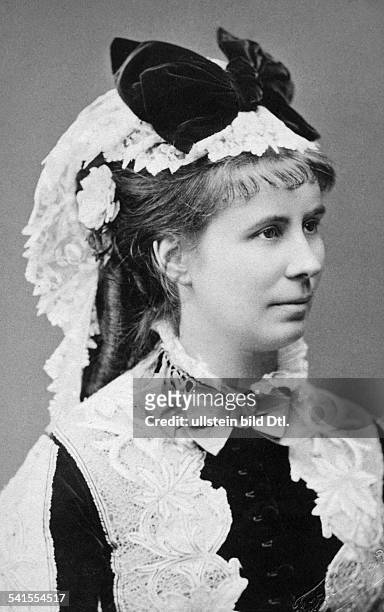 Heldburg, Helene Freifrau of - Pianist, Actress, Germany*30.05.1839-+nee: Ellen FranzDuchess of Saxe-Meiningen - Photographer: Fritz Luckhardt- ca....
