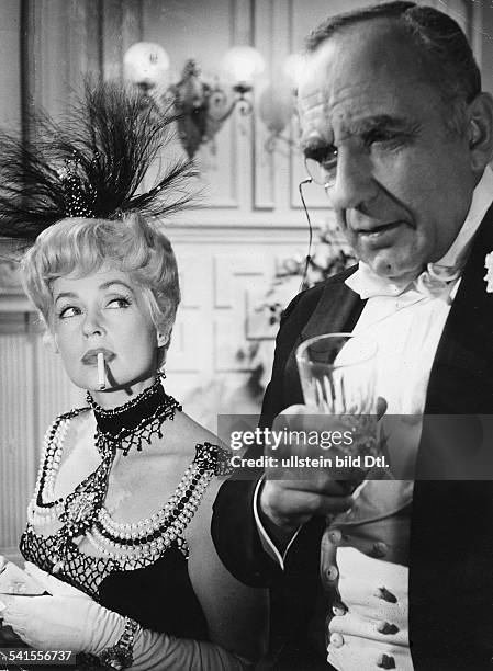 Lilli Palmer, *-+, Actress, Germany - with O.E. Hasse in the film "Frau Warrens Gewerbe", director: Akos Rathonyi - Germany, 1959