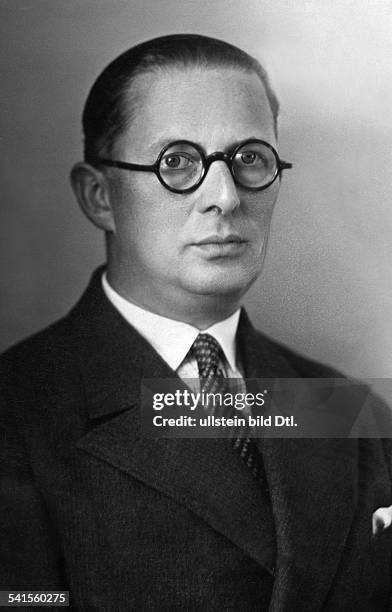 Wilhelm Herrmann Photos and Premium High Res Pictures Getty Images