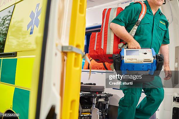 uk paramedic - defibrillation stock pictures, royalty-free photos & images