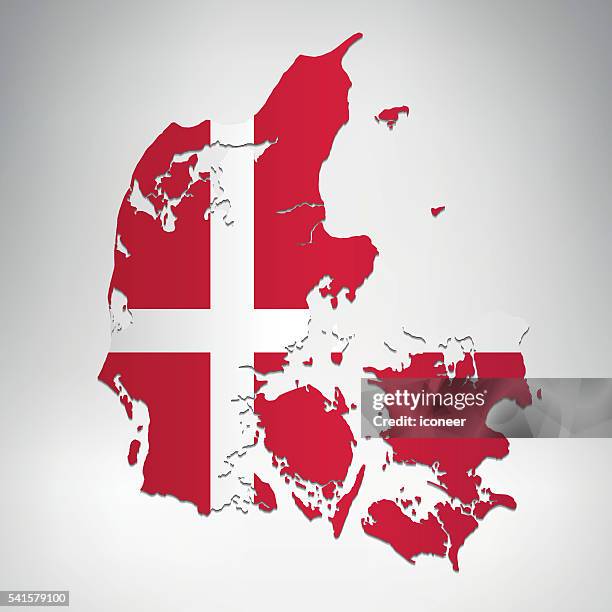 dänemark karte flagge auf grau hintergrund mit farbverlauf - denmark stock-grafiken, -clipart, -cartoons und -symbole