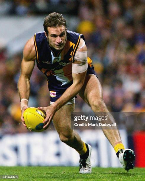 Chris Judd for the Eagles in action during the AFL Second Qualifying Final between the West Coast Eagles and the Sydney Swans at Subiaco Oval...