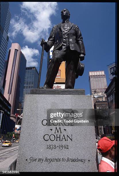 George M. Read 79 George M Cohan Statue Stock Photos, High-Res Pictures, and Images ...