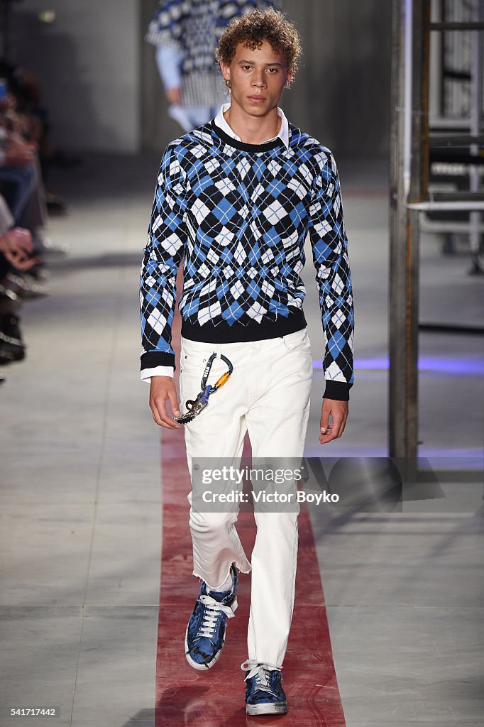 MSGM - Runway - Milan Men's Fashion Week SS17