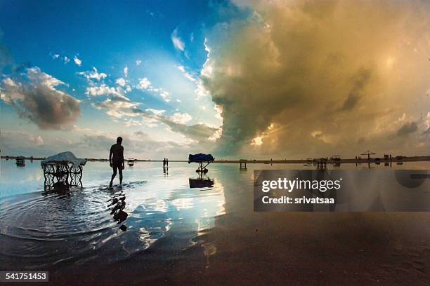 journey of life - marina beach stock pictures, royalty-free photos & images