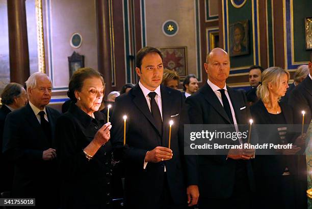 Princesse Barbara de Yougoslavie", her son "S.A.R. Le Prince Dushan de Yougoslavie", "S.A.R. Le Prince Dimitri de Yougoslavie", "S.A.R. La Princesse...