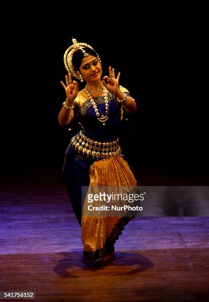 729 Odissi Dancer Photos and Premium High Res Pictures - Getty Images
