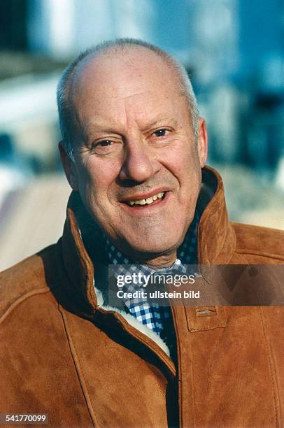 Foster, Sir Norman Robert *-Architekt, GB- Portrait- Dezember 1997