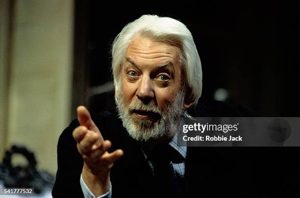 donald sutherland in enigmatic variations - sutherland stars stock pictures, royalty-free photos & images