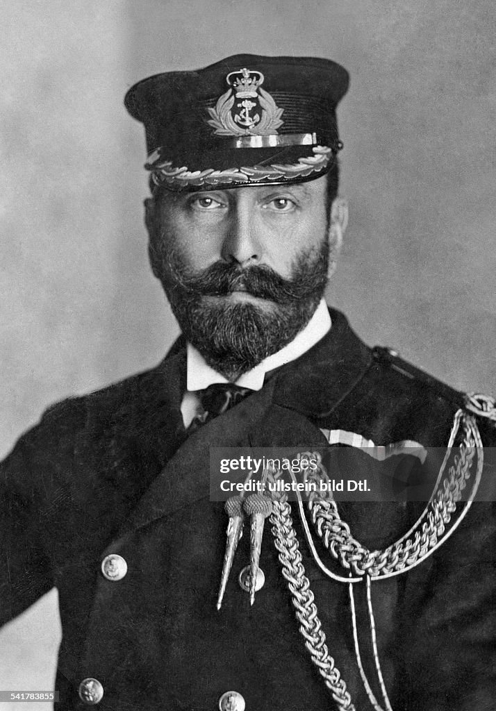 Battenberg, Prinz Ludwig Alexander von - Germany*24.05.1854-11.09.1921+- Prinz Louis Mountbatten, 1. Marquess of Milford Haven Admiral of the Royal NavyPortrait - Photographer: Russell Baker- undatedVintage property of ullstein bild