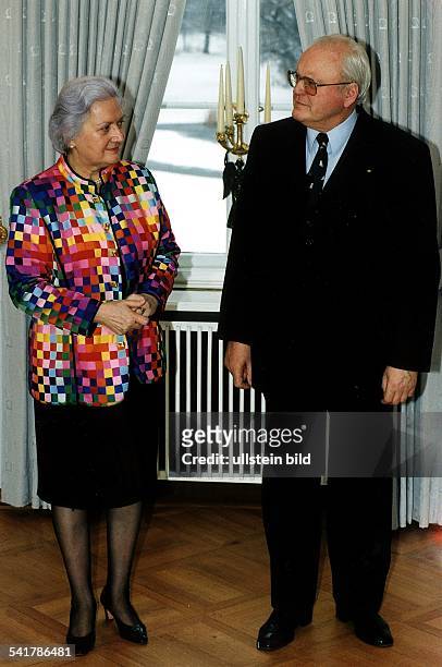 1934Jurist, Politiker, D- seit 1994 Bundespräsident- mit Ehefrau Christiane beimNeujahrsempfang im Schloss Bellevue inBerlin
