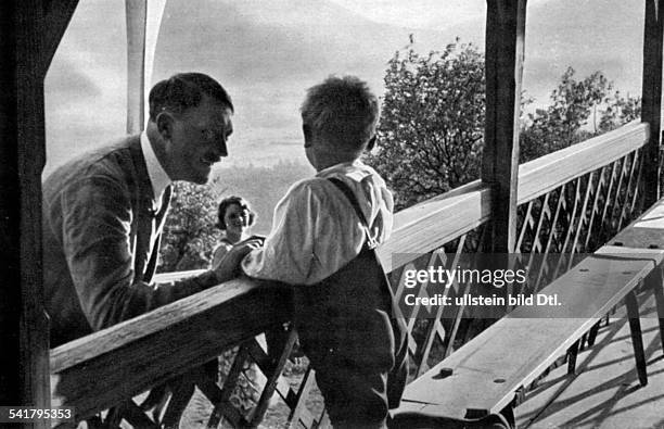 Adolf Hitler Young Photos And Premium High Res Pictures Getty Images adolf-hitler-young-photos-and-premium-high-res-pictures-getty-images