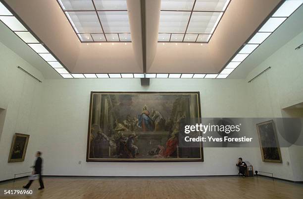 2,582 Louvre Interior Stock Photos, High-Res Pictures, and Images ...