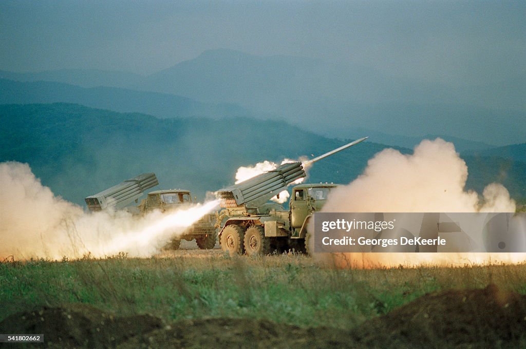 Russian Army Attacks Bamout During First Chechen War