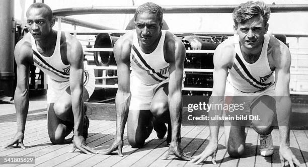Jesse Owens *-+US-American track and field athletewon 4 gold medals at the Summer Olympics in Berlin in 1936Voyage of the US-American Olympic team on...