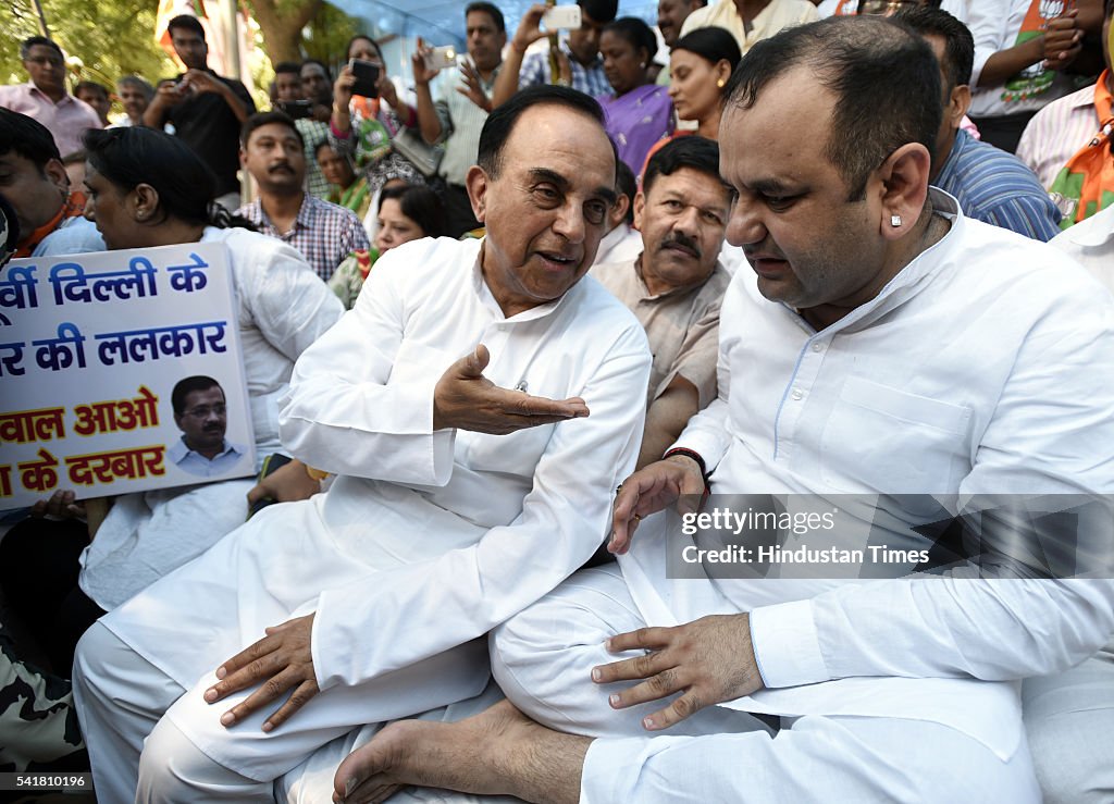 BJP MP Mahiesh Girri Sits On Indefinite Fast Outside Residence Of Delhi Chief Minister Arvind Kejriwal