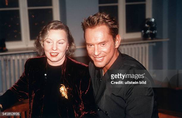 Joop, Wolfgang *-Modedesigner, D - mit seiner geschiedenen Ehefrau Karin Joop-Metz- 1996