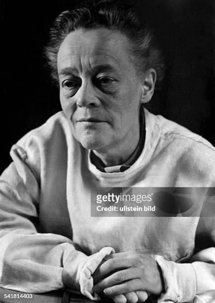 Durand-Wever, Anne-Marie *30.10.1889-+Gynaekologin, DVorsitzende des Frauenbundes Deutschland- Portrait- 1947Aufnahme: Charlotte Rohrbach