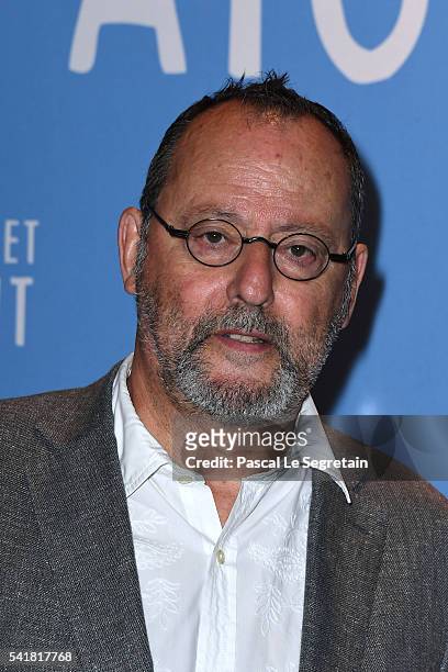 Actor Jean Reno attends the "L'Aigle et l'enfant" Paris premiere at Gaumont Capucines on June 19, 2016 in Paris, France.