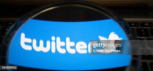 Twitter Streaming 16 Twitter Has Announced Live Streaming Stock Photos, High-Res Pictures ...