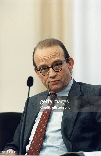 COLPolitiker, SPD, Diplomat, D- Justizminister in Brandenburg- 1996