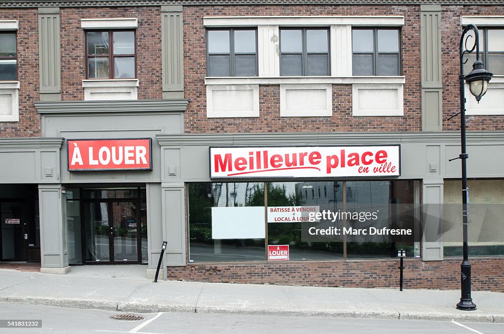 Meilleur endroit pour louer un espace commerçant de la ville.