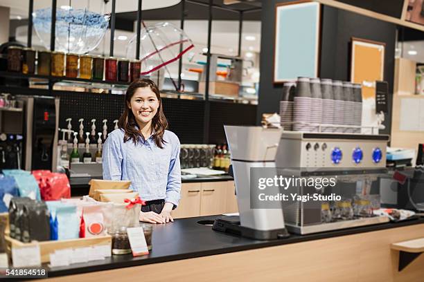 Counter Assistant Coffee Shop Assistant Photos and Premium High Res Pictures - Getty Images