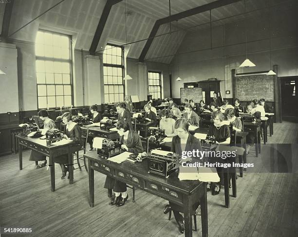 Type Writing Institute 26 Typewriting Class Stock Photos, High-Res Pictures, and Images ...