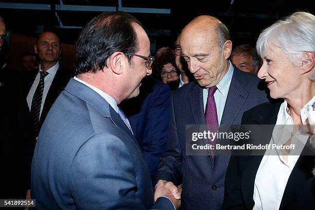 Francois Hollande, Alain Juppe and Francoise de Panafieu attend the 'Jacques Chirac ou le Dialogue des Cultures' Exhibition during the 10th...