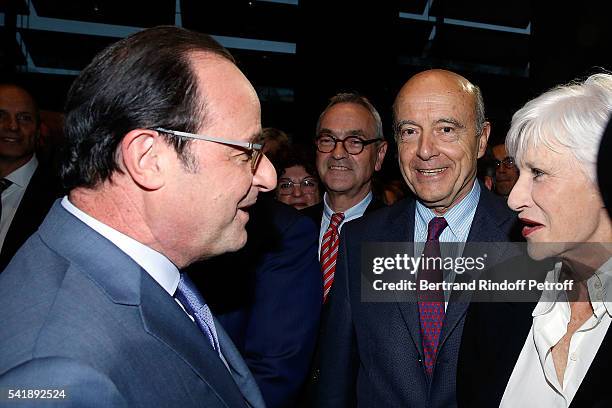 Francois Hollande, Alain Juppe and Francoise de Panafieu attend the 'Jacques Chirac ou le Dialogue des Cultures' Exhibition during the 10th...