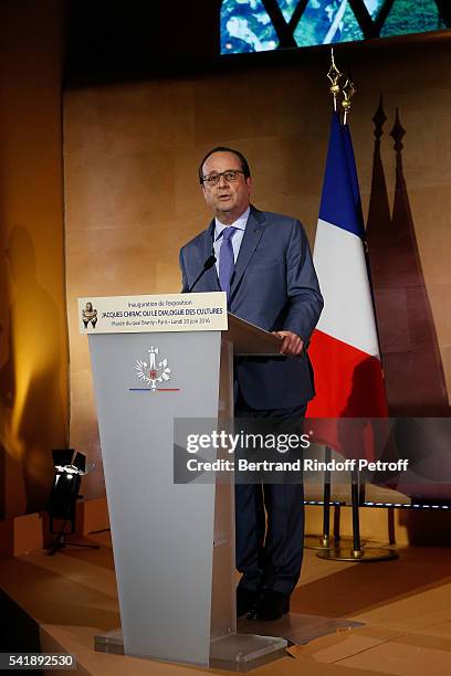 Francois Hollande attends the 'Jacques Chirac ou le Dialogue des Cultures' Exhibition during the 10th Anniversary of Quai Branly Museum at Musee du...