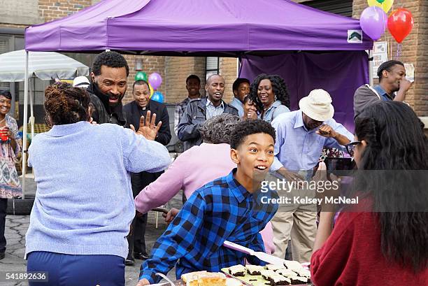 Block Party" - Buck takes the whole family back to his and Will's old South Side neighborhood after he realizes the kids have no idea what life...