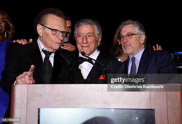 Larry King, Tony Bennett and Robert De Niro speak as the Friars Club Honors Tony Bennett With The Entertainment Icon Award - Inside at New York...