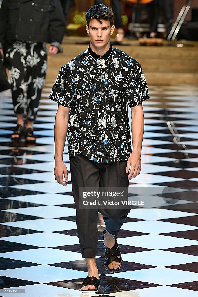 Dolce & Gabbana - Runway - Milan Men's Fashion Week SS17