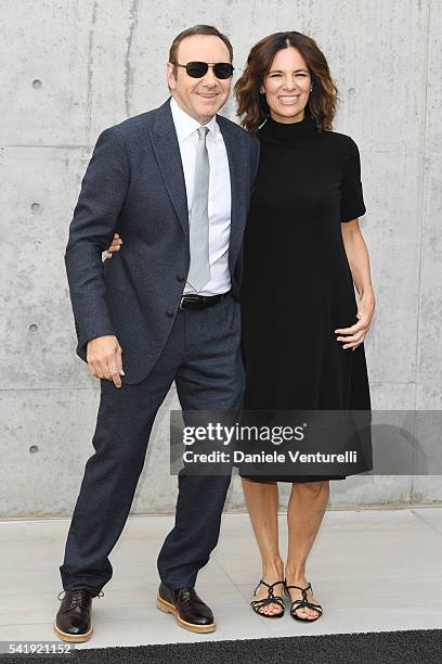 Kevin Spacey and Roberta Armani attend the Giorgio Armani show during Milan Men's Fashion Week SS17 on June 21, 2016 in Milan, Italy.