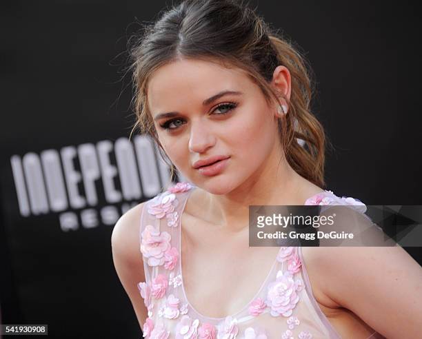 Actress Joey King arrives at the premiere of 20th Century Fox's "Independence Day: Resurgence" at TCL Chinese Theatre on June 20, 2016 in Hollywood,...