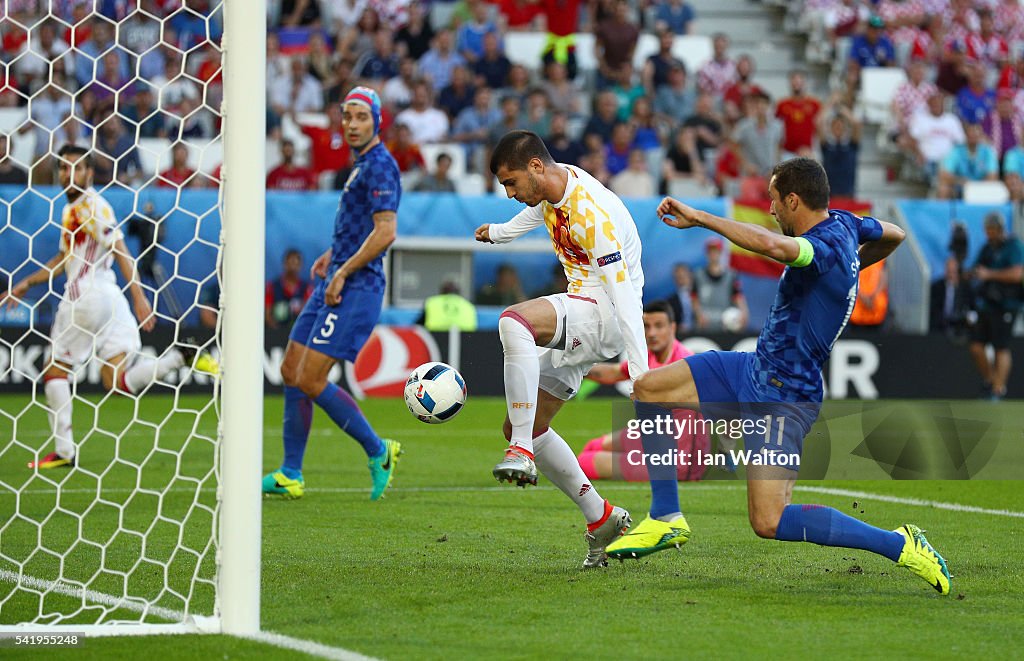 Croatia v Spain - Group D: UEFA Euro 2016