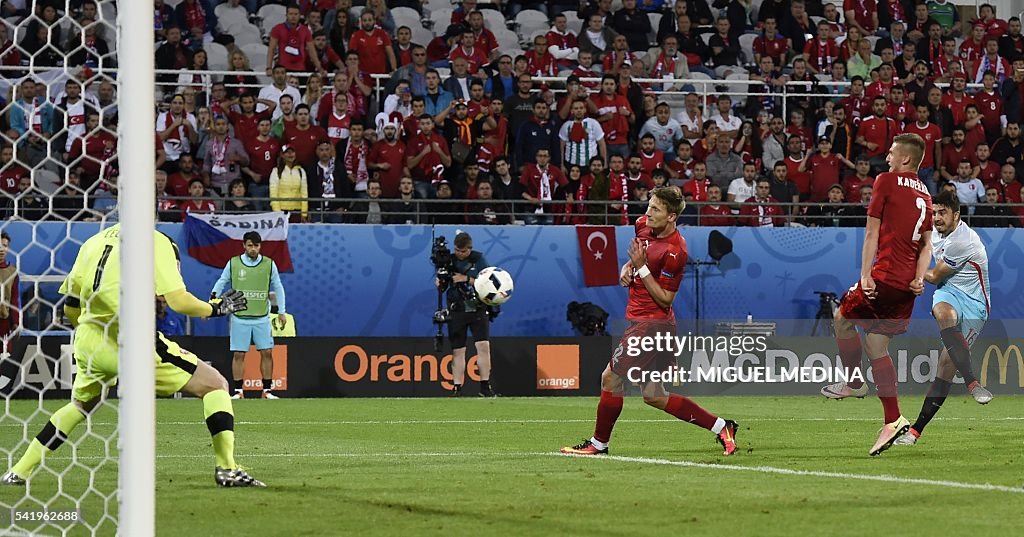 FBL-EURO-2016-MATCH31-CZE-TUR