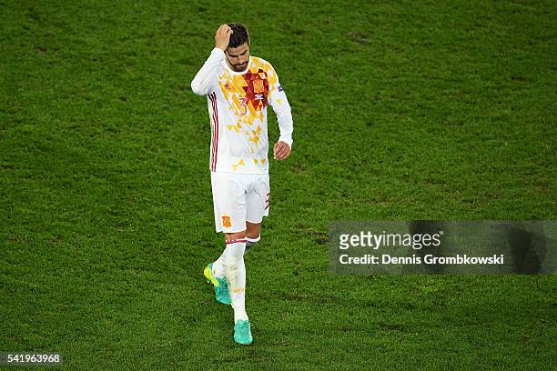 Gerard Pique of Spain shows his dejection after his team's 1-2 defeat in the UEFA EURO 2016 Group D match between Croatia and Spain at Stade Matmut...