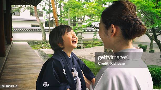 japanese shichigosan ceremony - shichi go san stock pictures, royalty-free photos & images