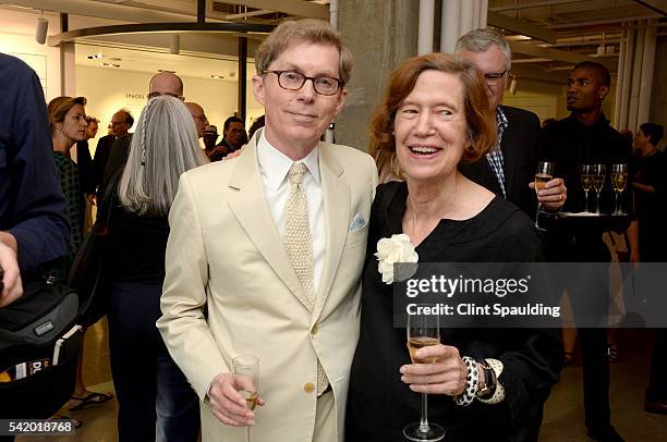 Vicki Phillips Photos and Premium High Res Pictures - Getty Images