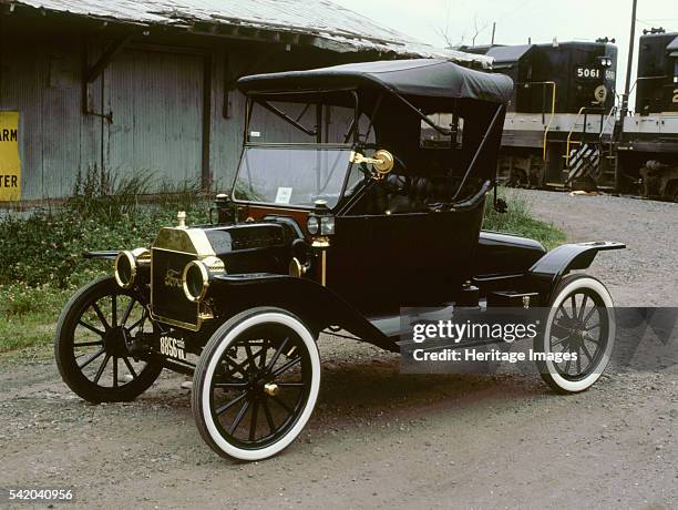 Spring Model T 184 Ford Model T Classic Stock Photos, High-Res Pictures, and Images ...