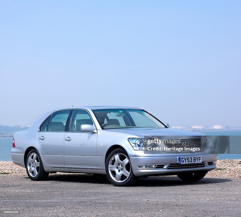 2004 Lexus LS430