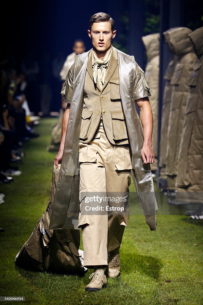 Moncler Gamme Bleu - Runway -  Milan Men's Fashion Week SS17