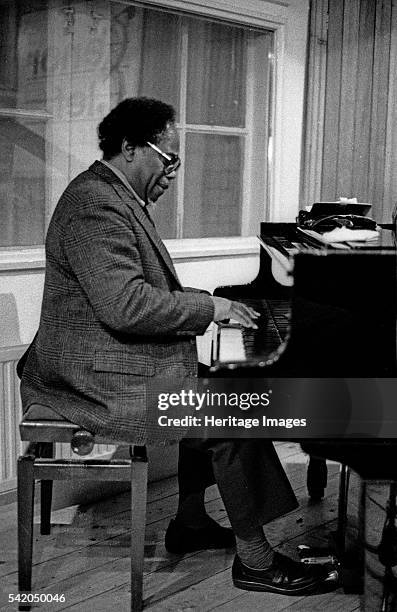 Hannah Roland 61 Hannah Rolland Photos & High Res Pictures - Getty Images