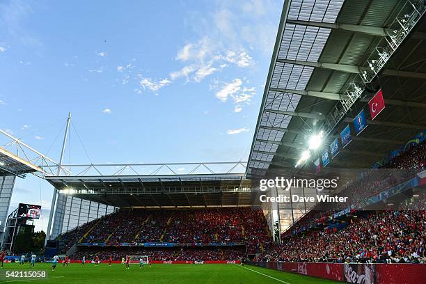 Some late evening sun during the UEFA EURO 2016 Group D match between Czech Republic and Turkey at Stade Bollaert-Delelis on June 21, 2016 in Lens,...