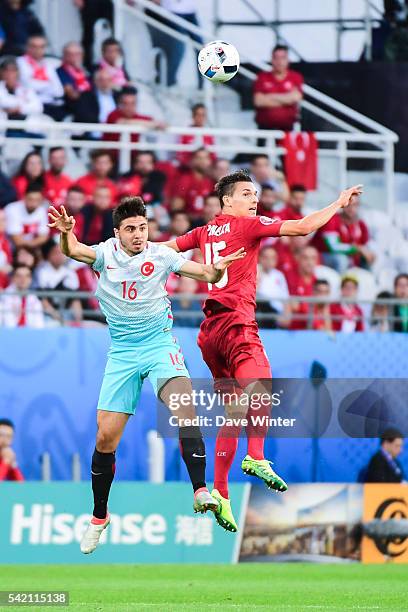 Ozan Tufan of Turkey and David Pavelka of the Czech Republic during the UEFA EURO 2016 Group D match between Czech Republic and Turkey at Stade...