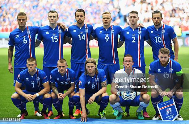 The Iceland team line up before the UEFA EURO 2016 Group F match between Iceland and Austria at Stade de France on June 22, 2016 in Paris, France.